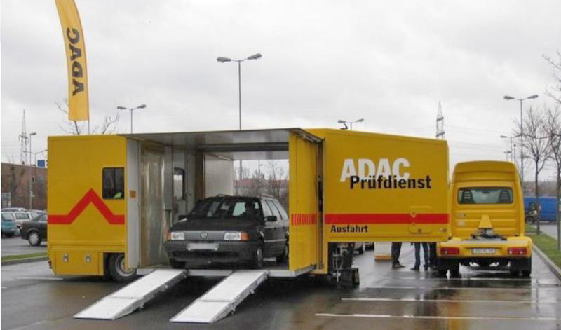 ADAC Sachsen prüft Fahrzeuge am „Spree-Eck“