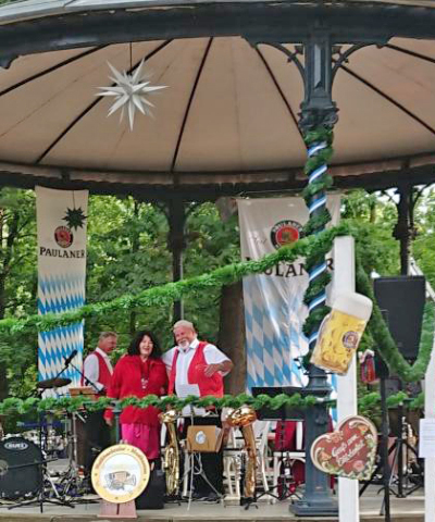 Feucht-fröhliches Oktoberfest im Weinau-Biergarten