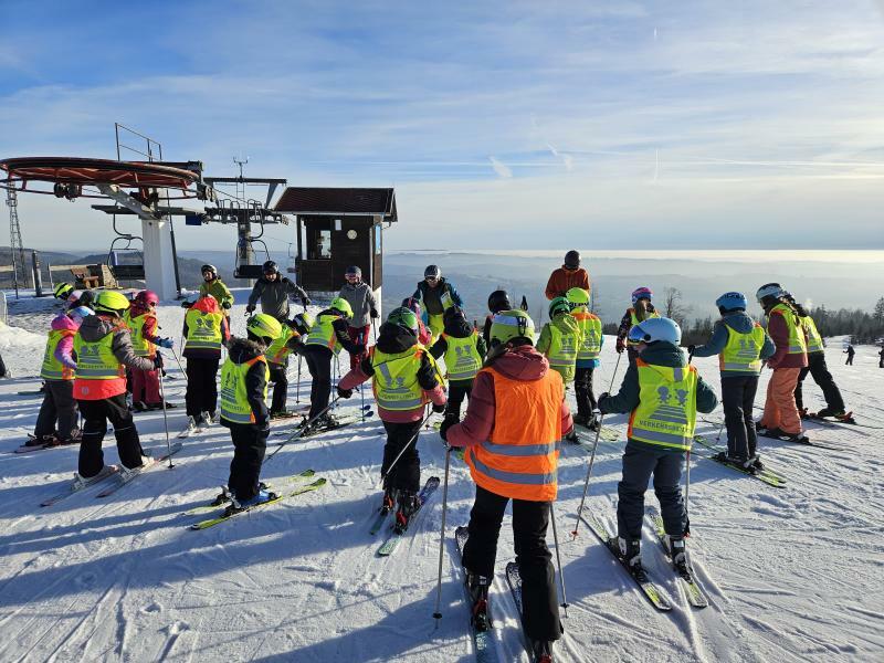 Kamenz: Grundschüler mit Freude im Schnee