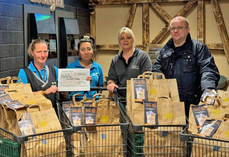 Nieskyer Marktkunden helfen der Tafel