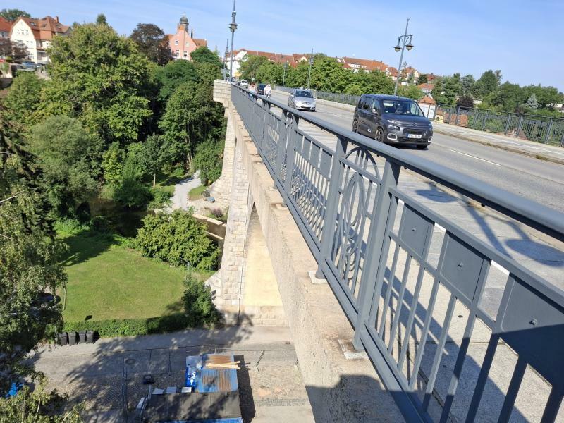 Friedensbrücke wird repariert