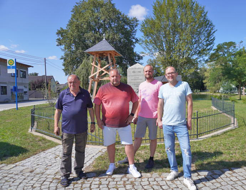 Herzenswunsch erfüllt: Luga hat wieder einen Glockenturm