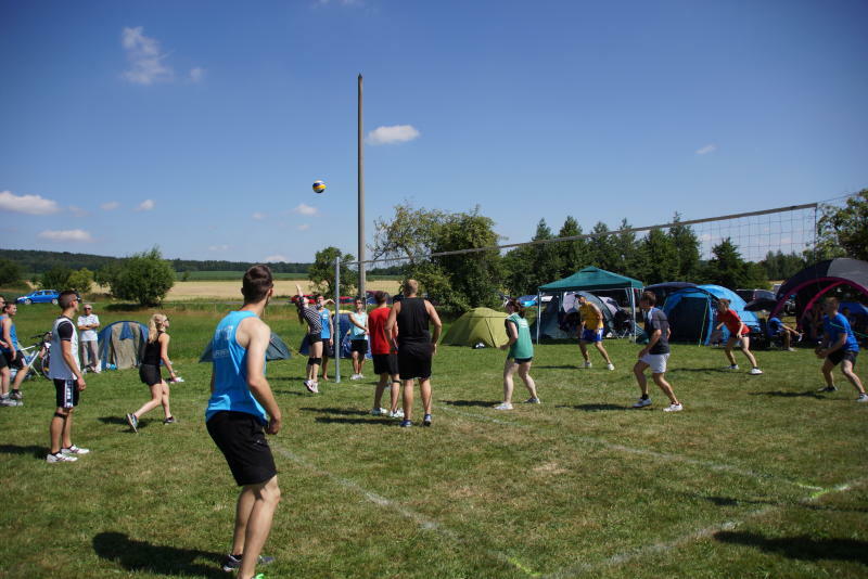 36 Volleyballteams sind in Königshain dabei