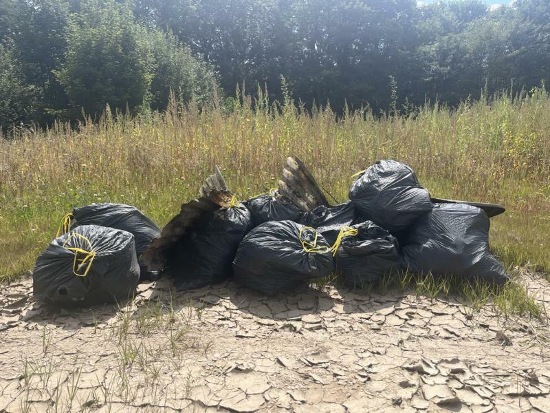 Jede Menge Hausmüll aus der Spree geholt