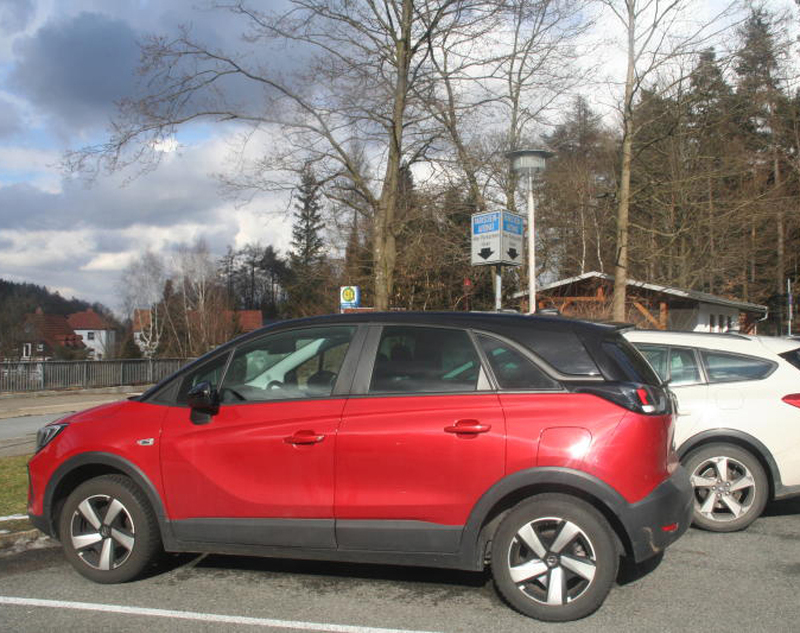 Mehr Parkplätze an der Jonsdorfer Waldbühne