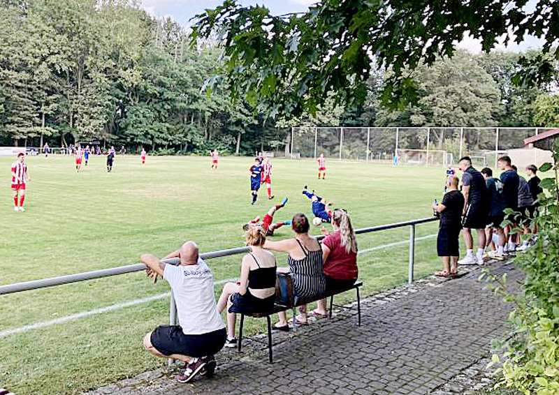 Der Ball rollte in Pokal und wenigen Punktspielen wieder