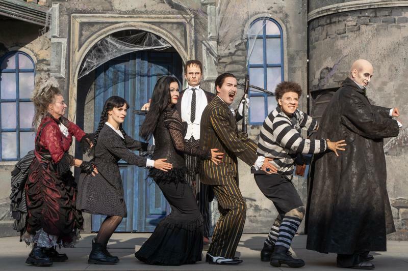 Addams Family in Bautzen neu inszeniert