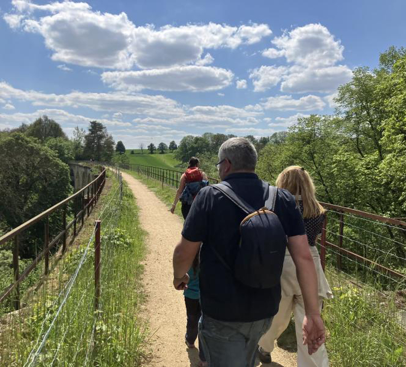 Jeder kann für April bis Juni Wanderungen anmelden