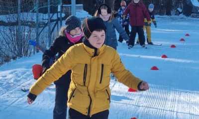 Kinder können im Camp Sportarten ausprobieren